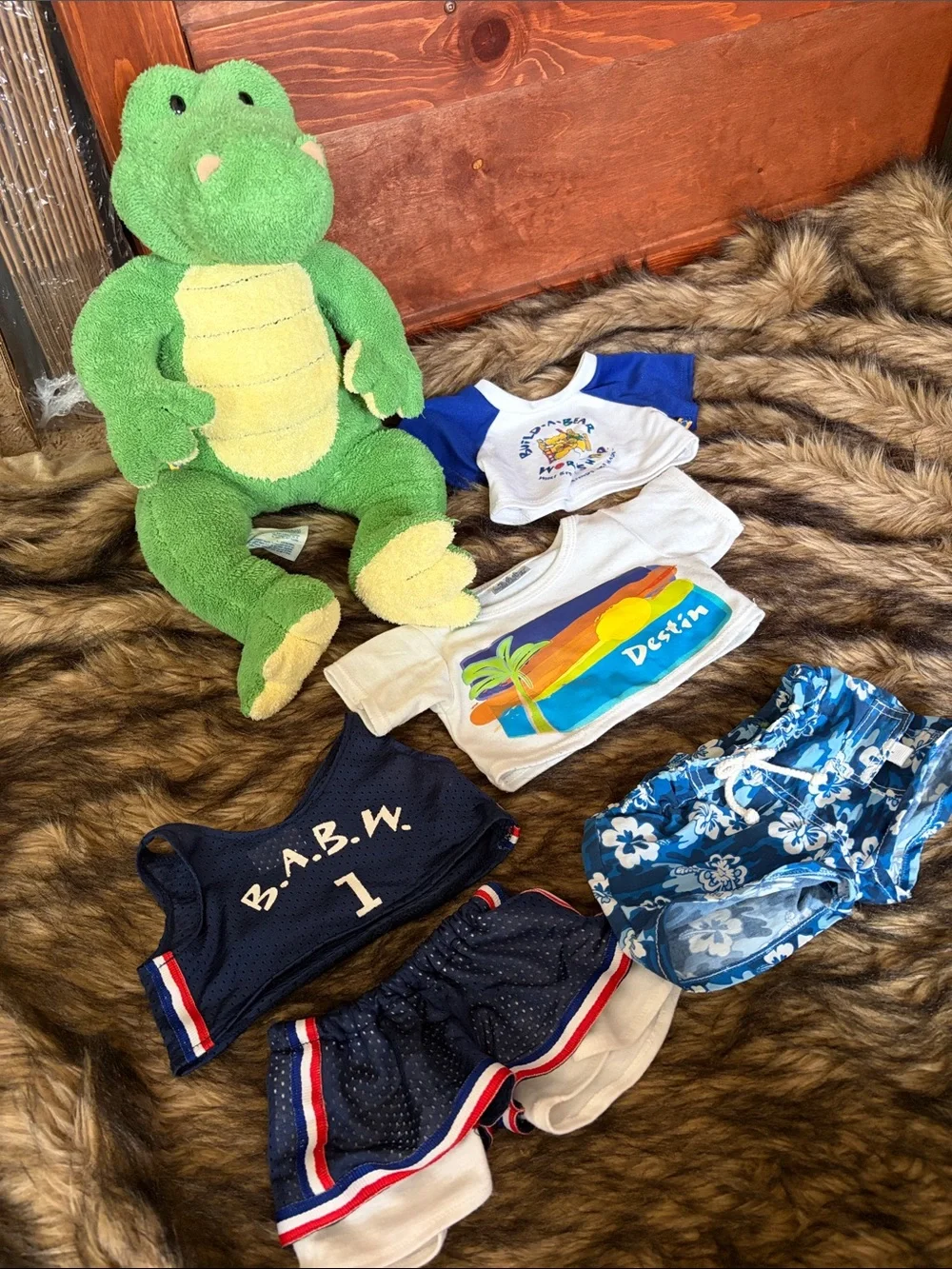 build a bear floppy gator florida With 3 outfits summer, basketball, birthday